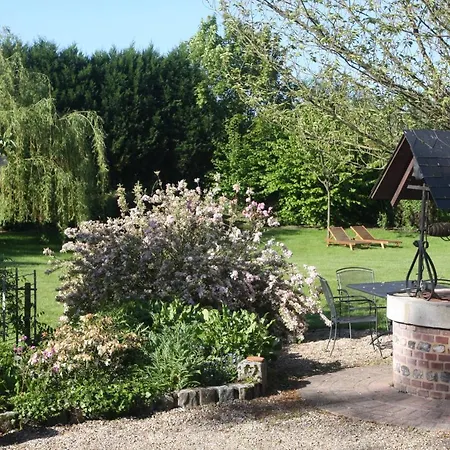 ベッド・アンド・ブレックファスト La Main Ouverte Fultot